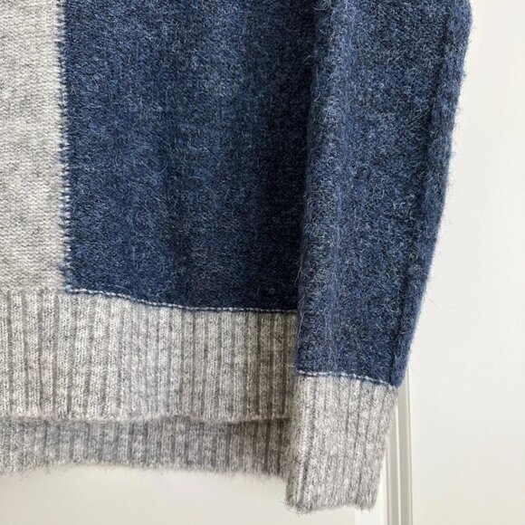 Line & Dot Wool Blend Colorblock Crewneck Sweater in Gray Blue Size S - Picture 3 of 6